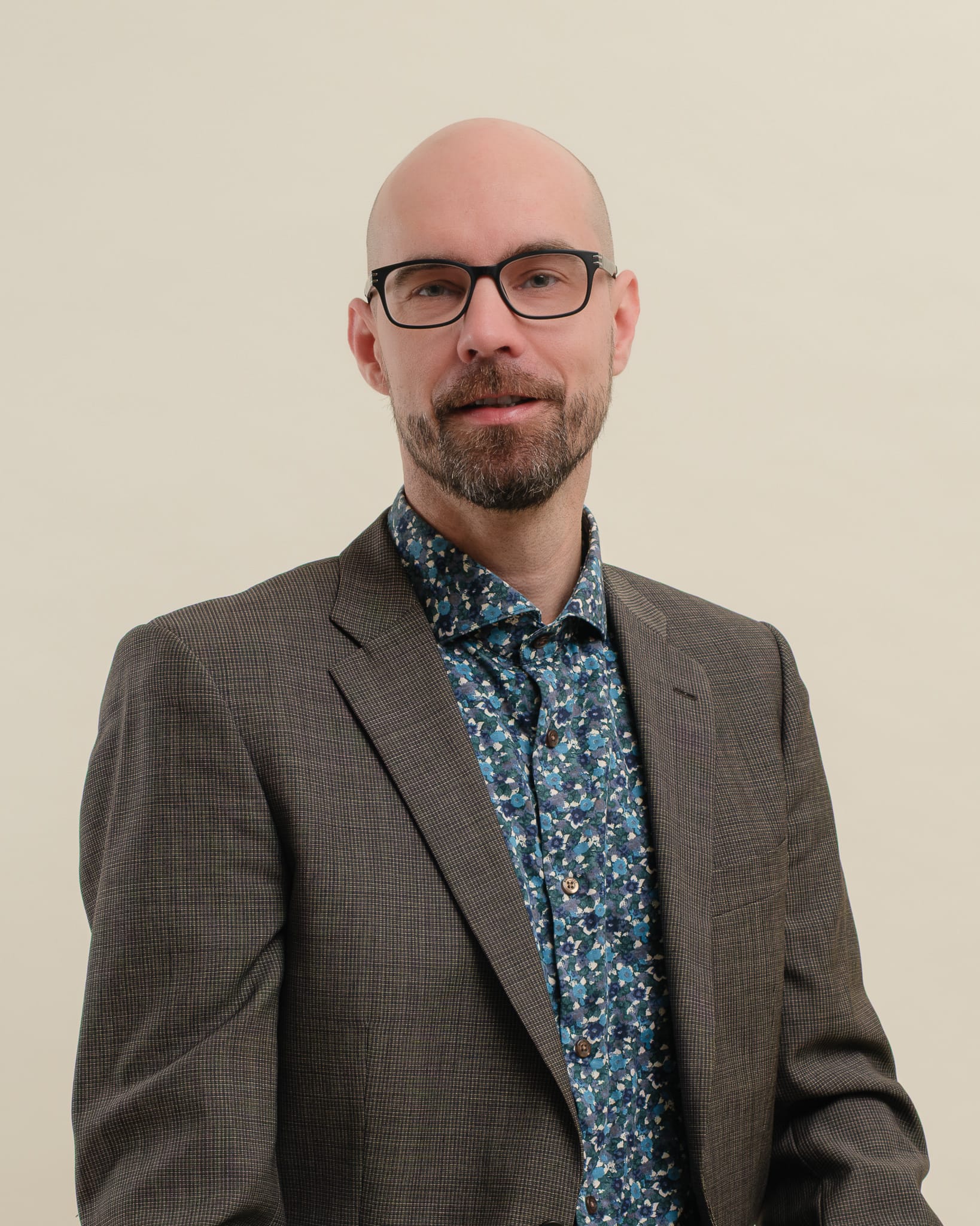 Headshot photo of a office worker