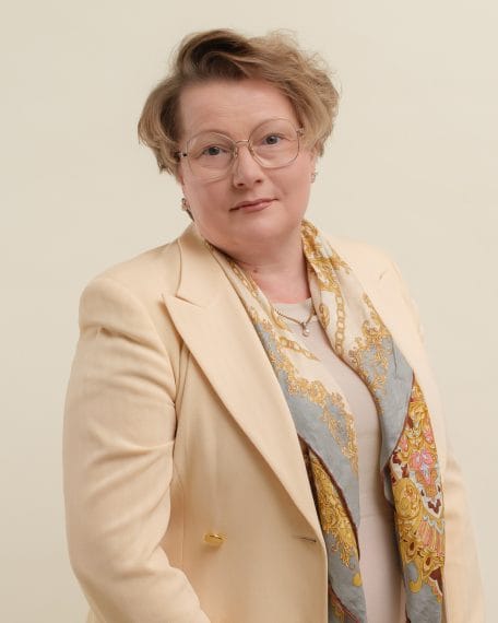 Headshot photo of a office worker