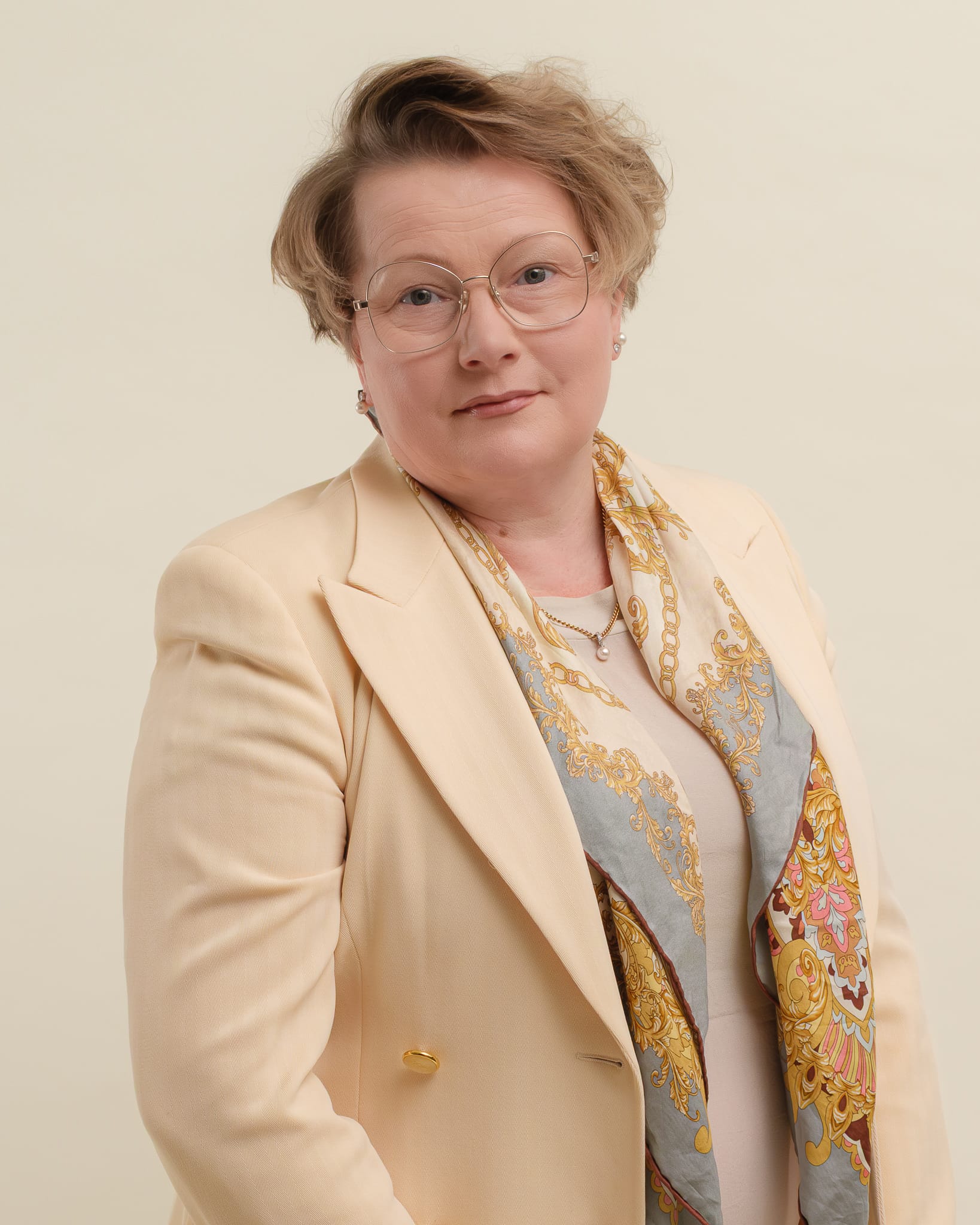 Headshot photo of a office worker